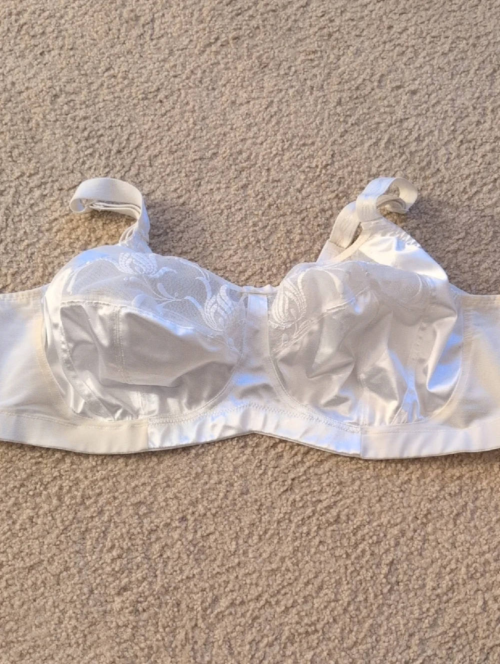 Elomi White Lace Underwire Bra